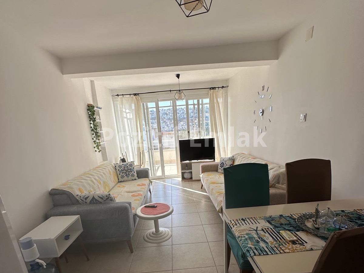 Bodrum Akyarlar'da Satılık Site içi Sahile Yakın 3+1 Bahçe Katı