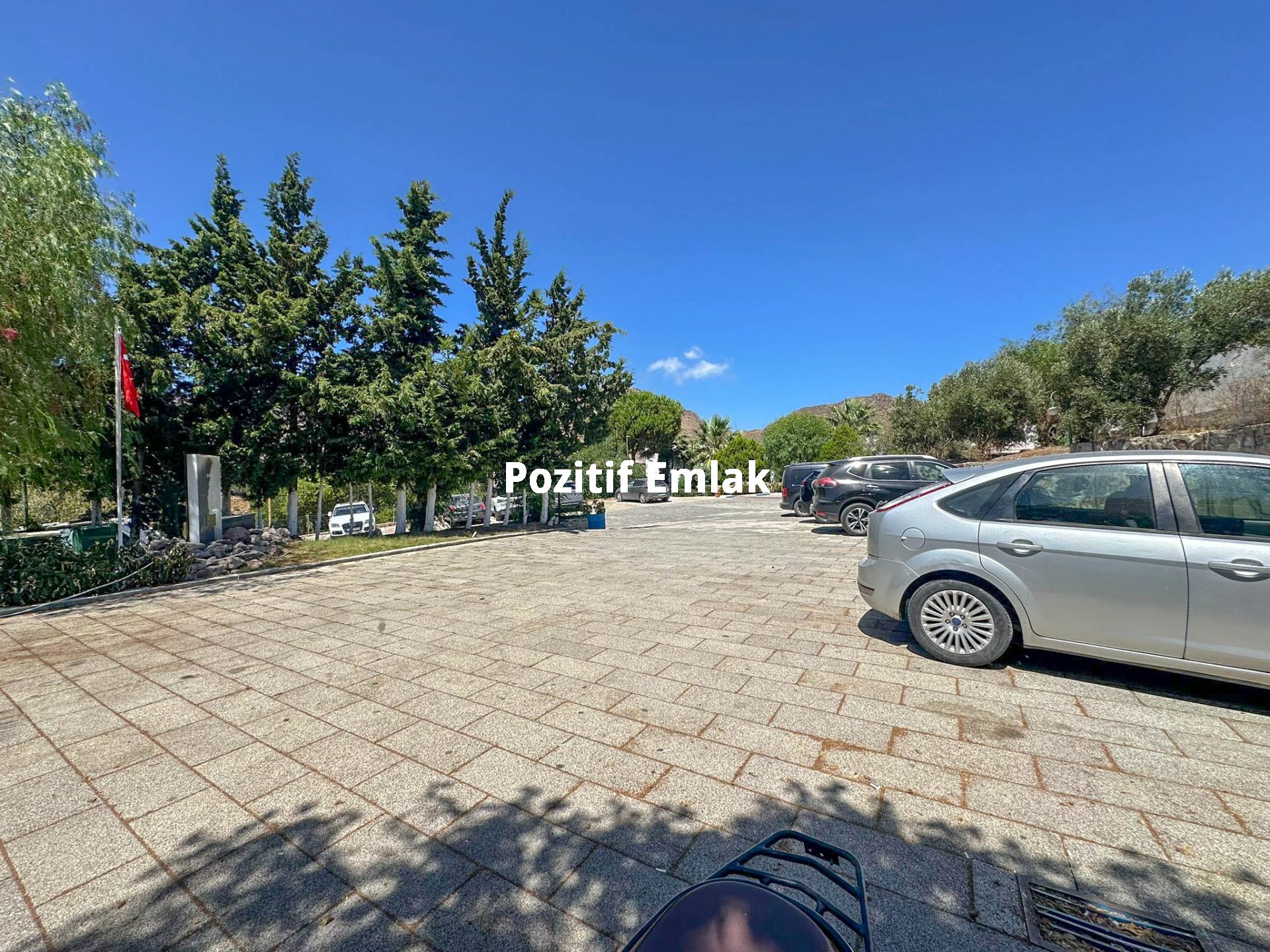 Akyarlar Karaincir Sitesi'nde Satılık Harika Manzaralı Dubleks