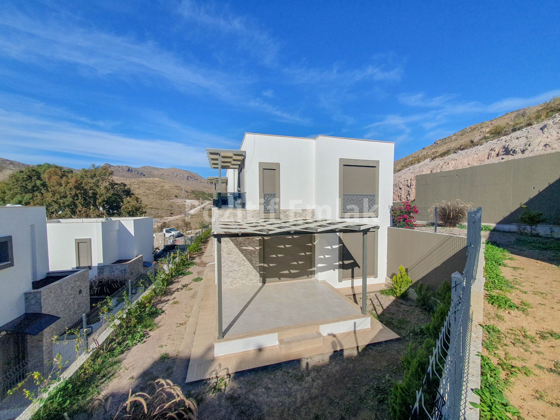 Bodrum Akyarlar'da Müstakil Bahçeli 3+1 Sıfır Villa