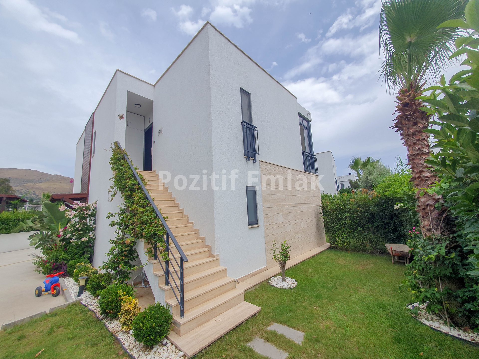 Bodrum Gümüşlük Merkezde Site içi Sıfır Lüks Daire