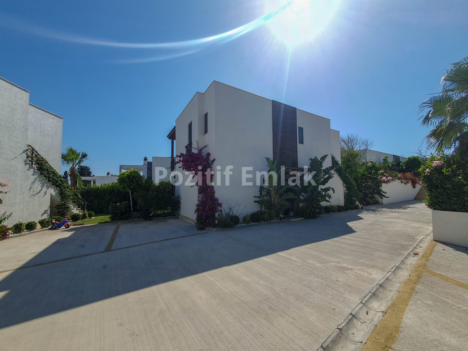 Bodrum Gümüşlük Merkezde Site içi Sıfır Lüks Daire