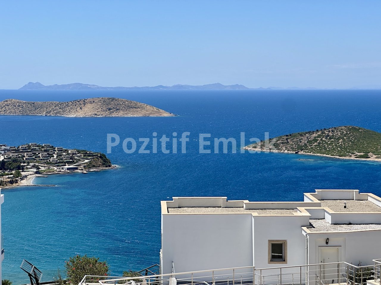 Bodrum Yalıkavak'ta Havuzlu Sitede Muhteşem Manzaralı 6+1 Villa