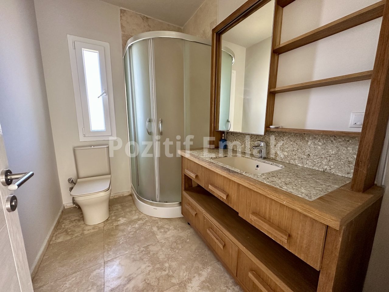 Bodrum Yalıkavak'ta Havuzlu Sitede Muhteşem Manzaralı 6+1 Villa