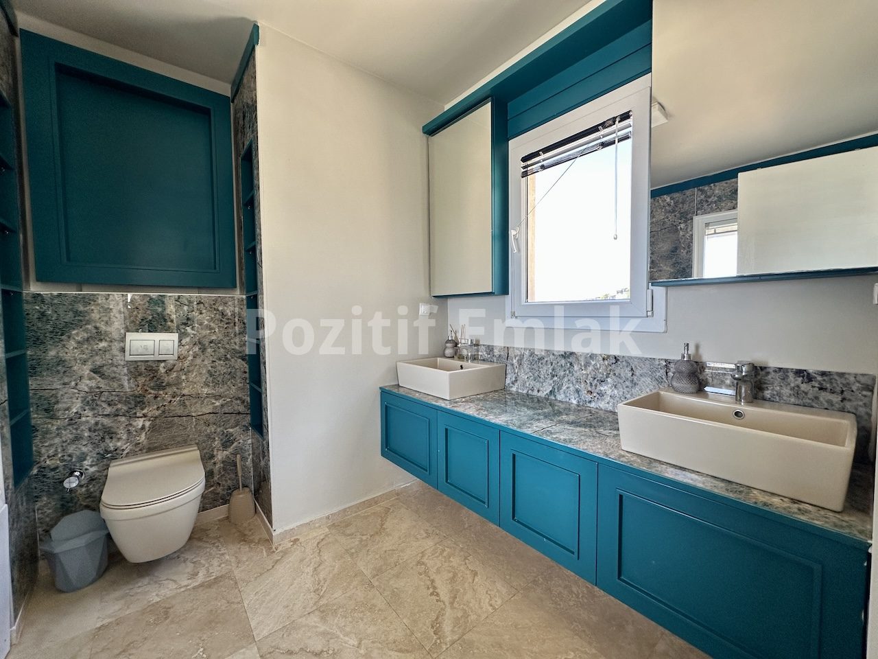 Bodrum Yalıkavak'ta Havuzlu Sitede Muhteşem Manzaralı 6+1 Villa