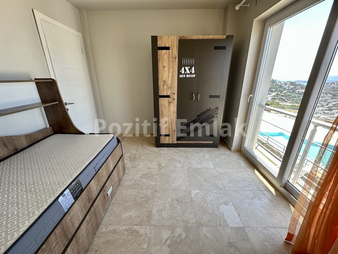 Bodrum Yalıkavak'ta Havuzlu Sitede Muhteşem Manzaralı 6+1 Villa