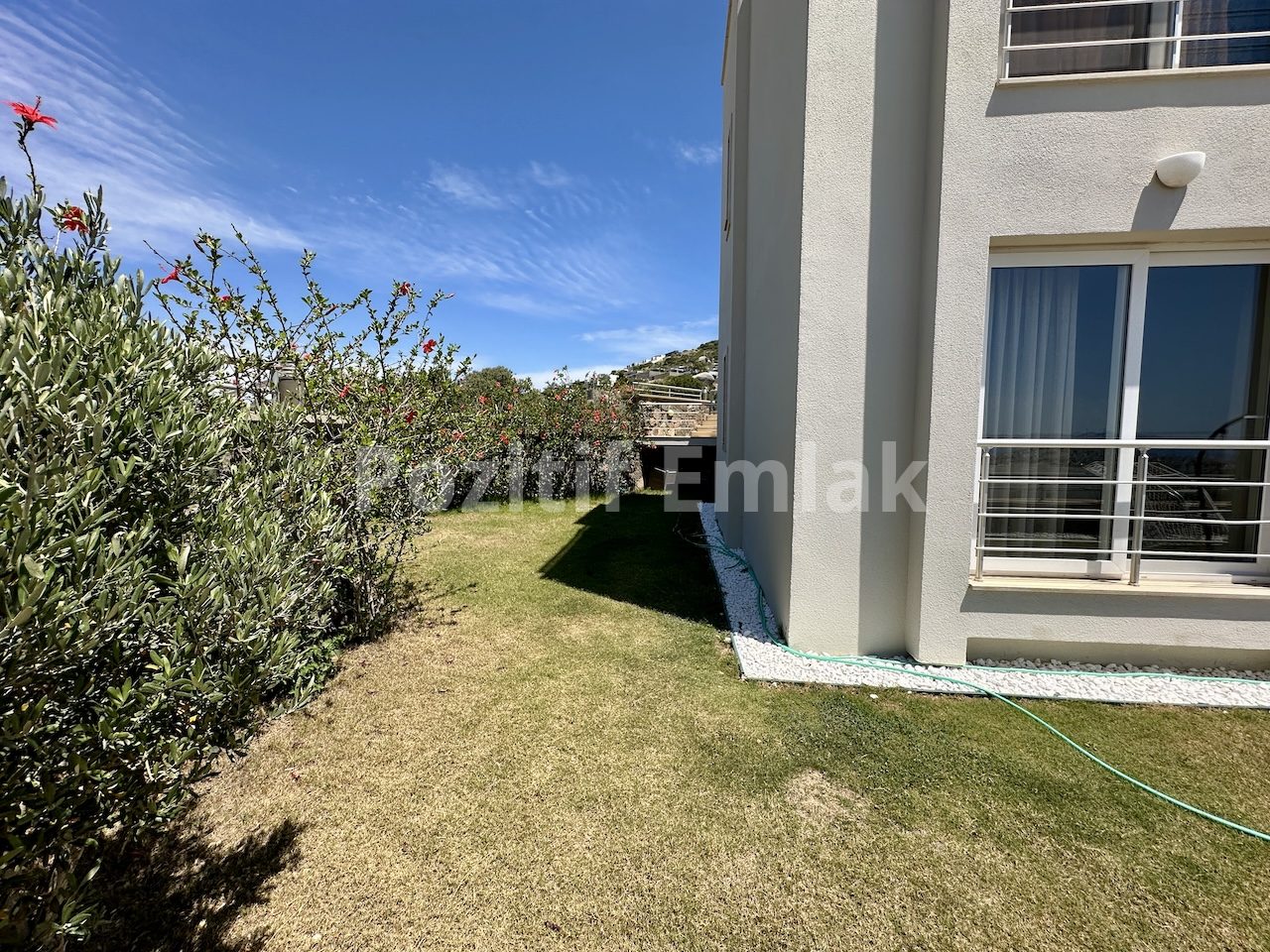 Bodrum Yalıkavak'ta Havuzlu Sitede Muhteşem Manzaralı 6+1 Villa
