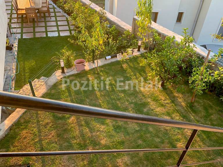 Turgutreis Yalı'da Özel Havuzlu Deniz Manzaralı Villa