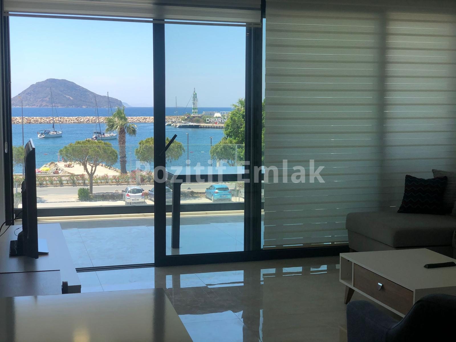 Turgutreis Yalıda Satılık Deniz Manzaralı Lüks Rezidans