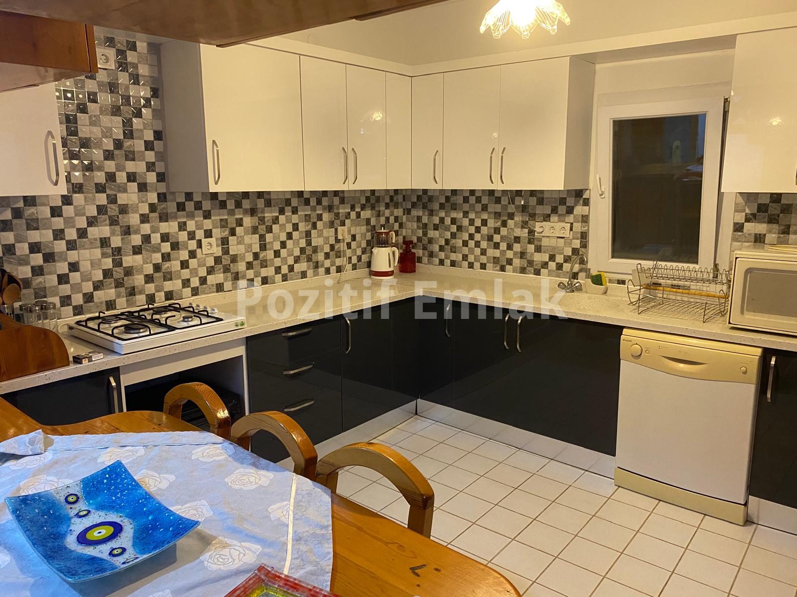 Bodrum Turgutreis'te Denize Yakın Deniz Manzaralı Dubleks Villa