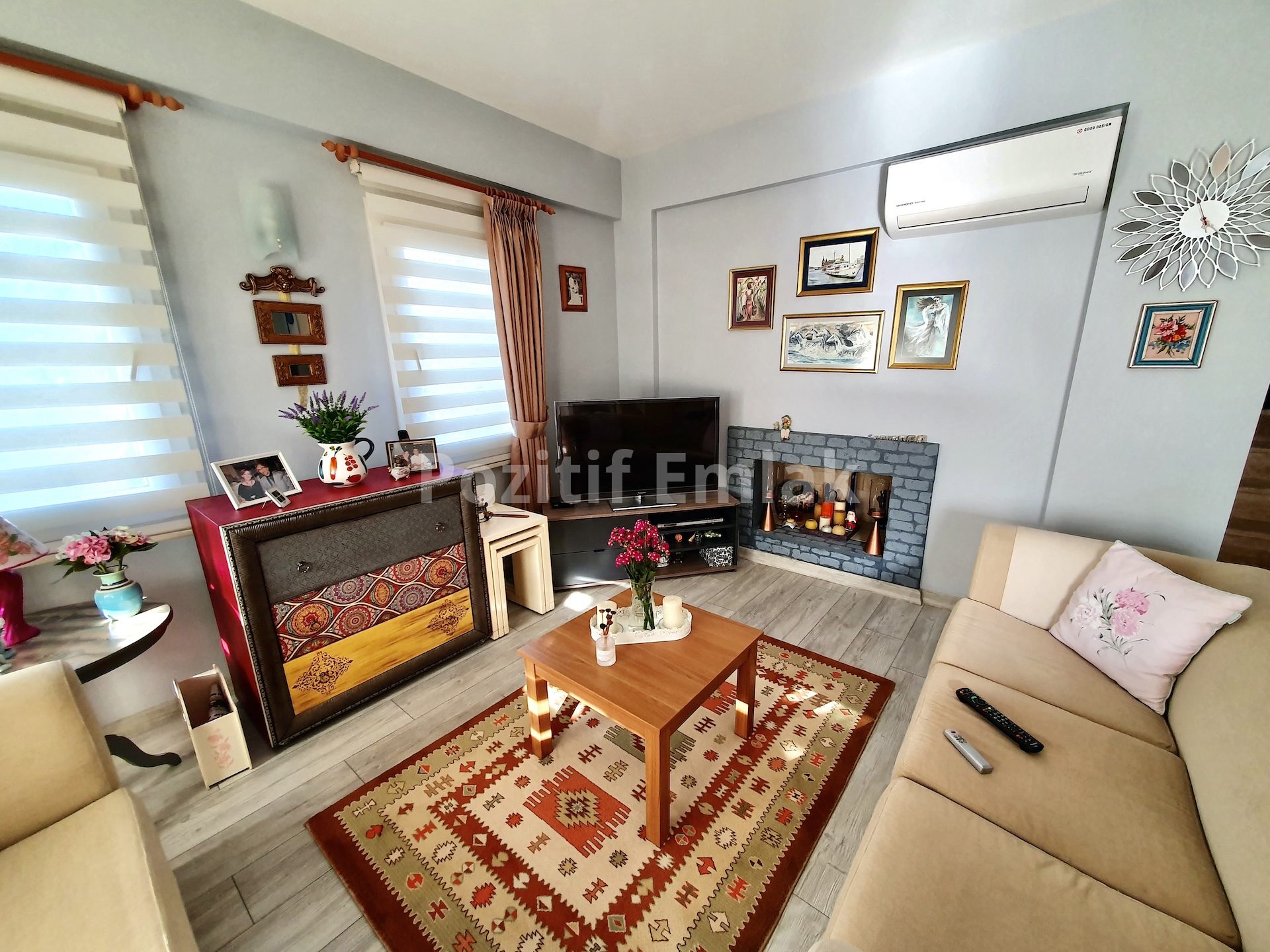 Gümüşlük Koyunbaba'da Havuzlu Sitede Deniz Manzaralı Villa