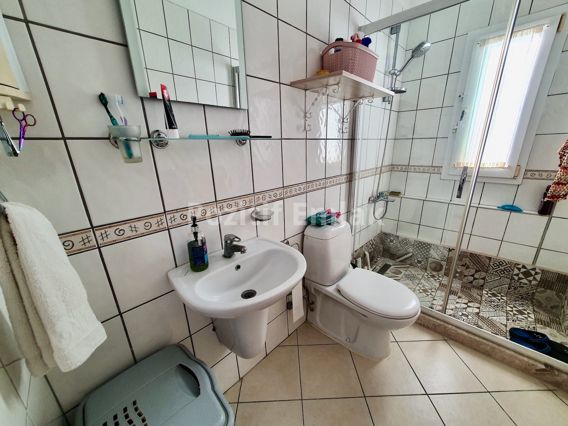 Gümüşlük Koyunbaba'da Havuzlu Sitede Deniz Manzaralı Villa