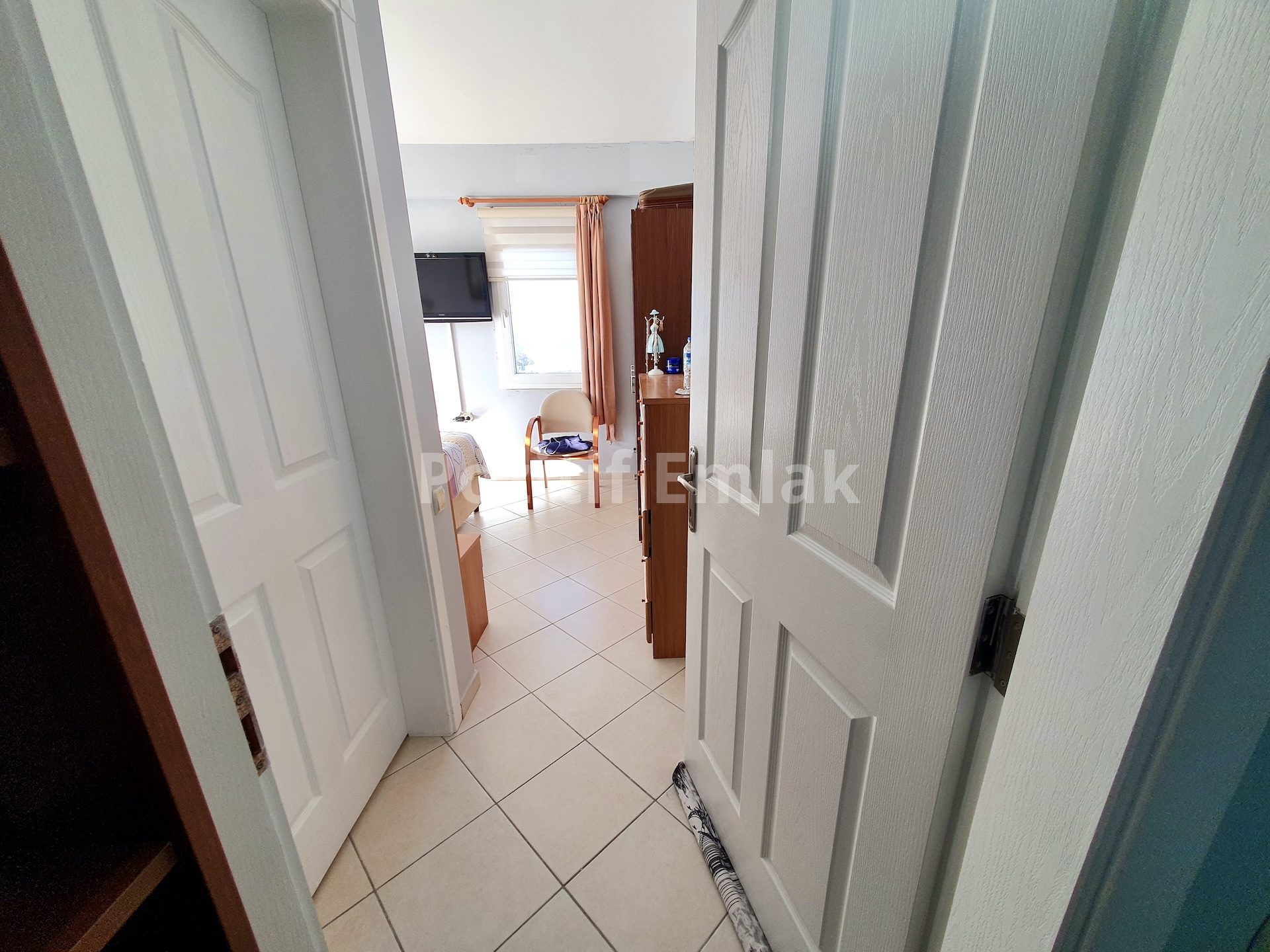Gümüşlük Koyunbaba'da Havuzlu Sitede Deniz Manzaralı Villa