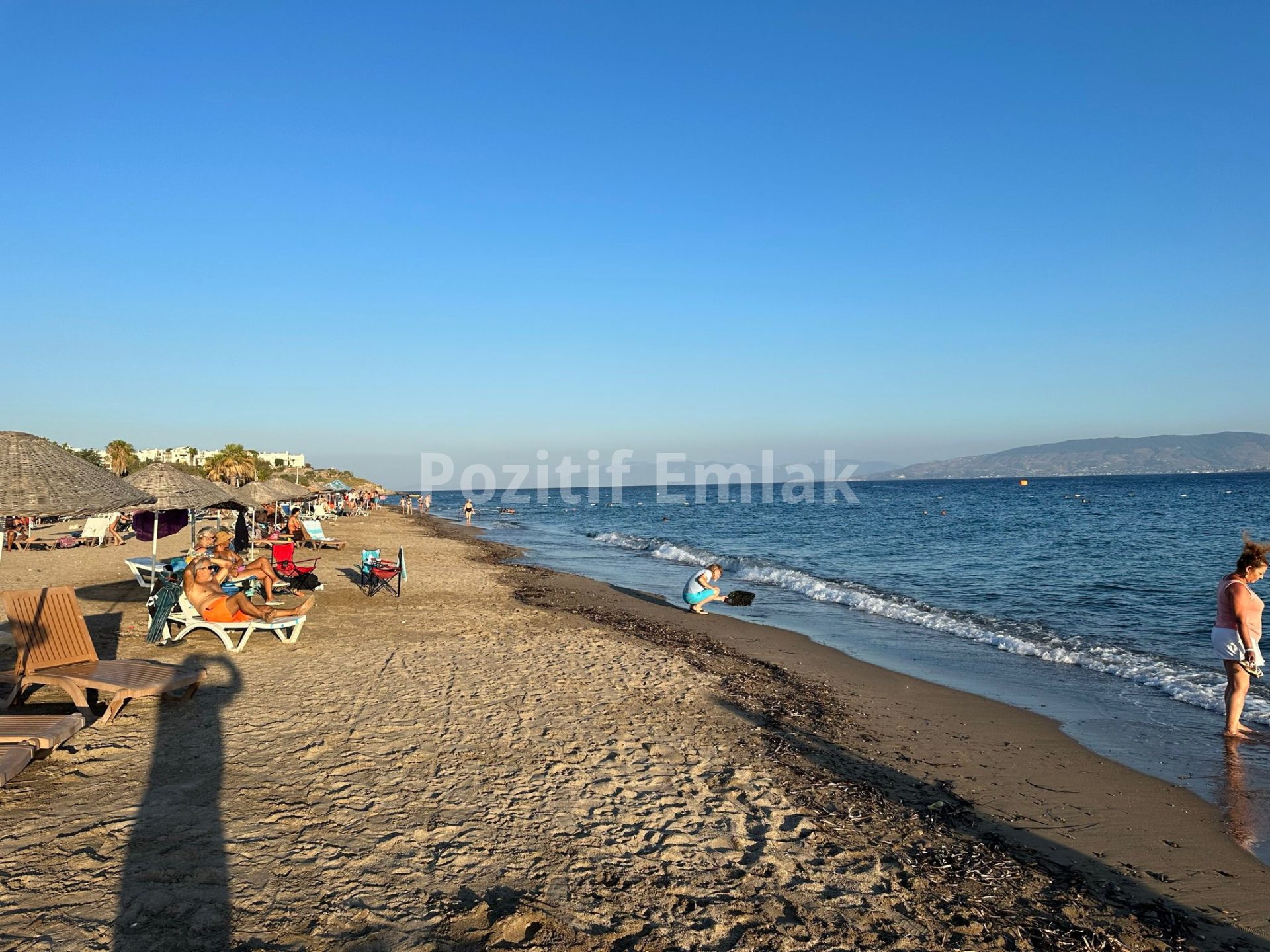 Akyarlar'da Plaja Yakın Deniz Manzaralı Bahçeli Villa