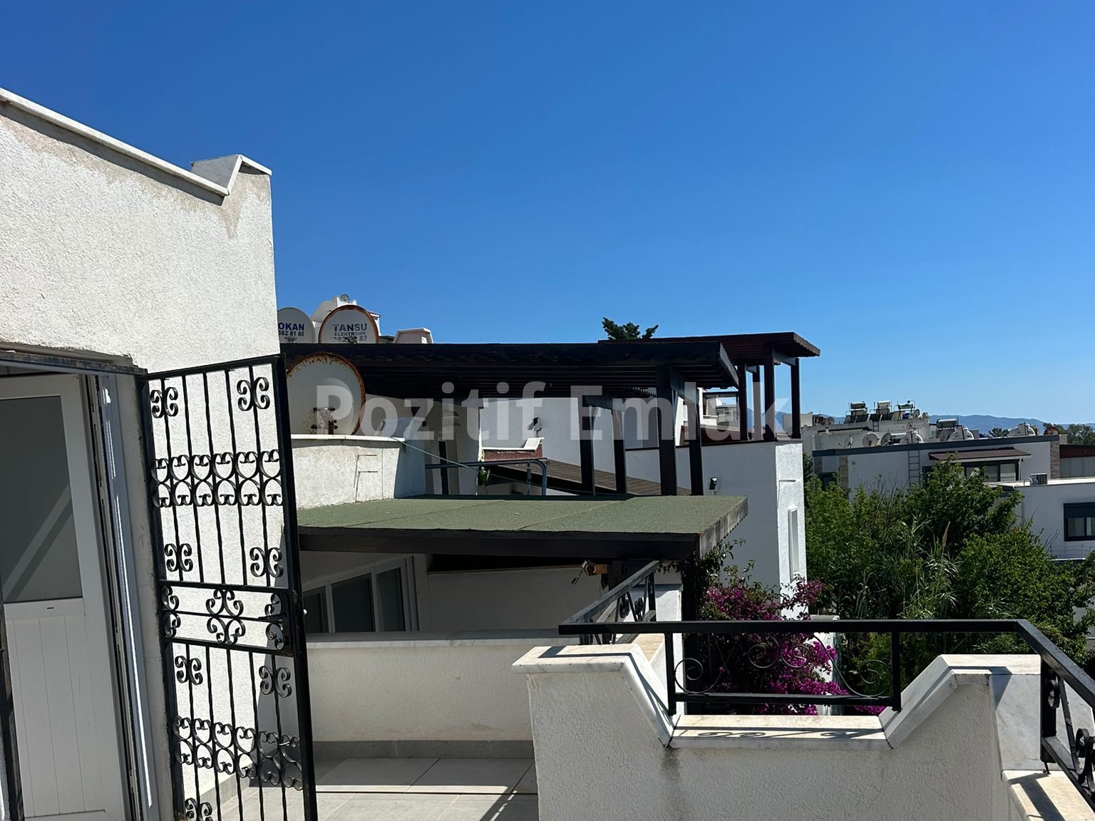 Bodrum Akyarlar'da Site içi Deniz Manzaralı Daire