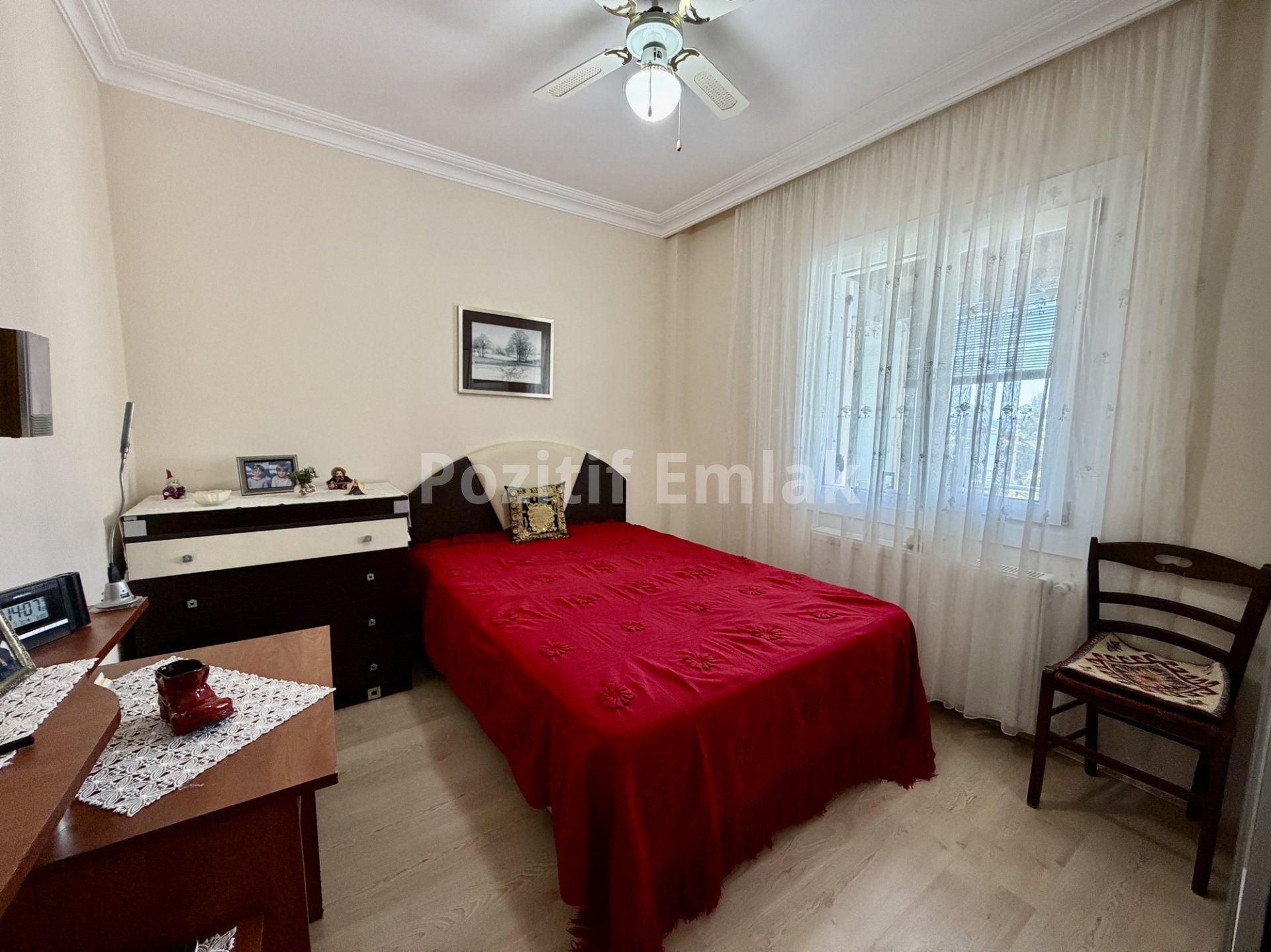 Turgutreis Merkezde Çok Geniş Ara Kat 3+1 Daire